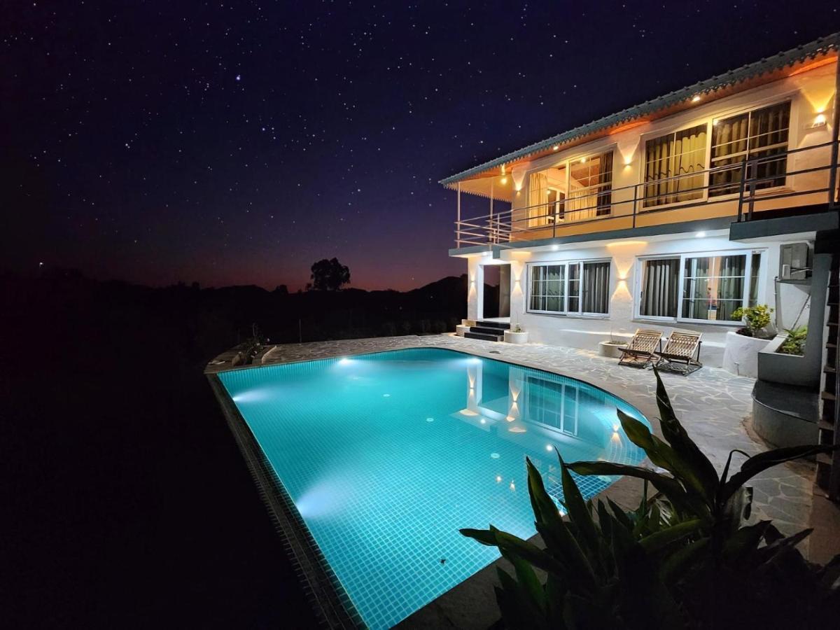 The Riverside Estate - 3bedroom Private Pool In *